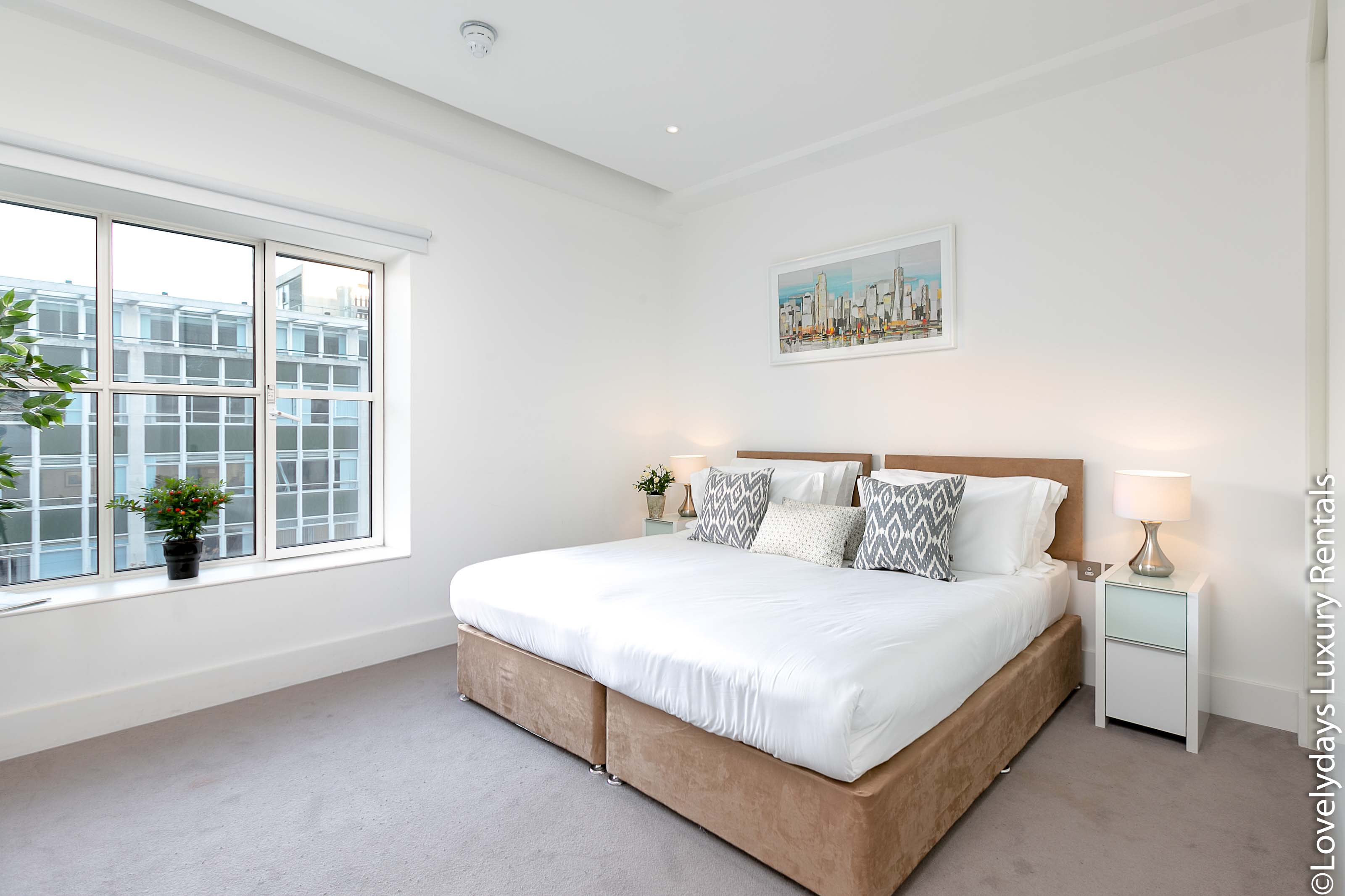 Lovelydays luxury service apartment rental - London - Covent Garden - Prince's House 603 - Lovelysuite - 2 bedrooms - 2 bathrooms - King bed - f8e213f9336b - Lovelydays